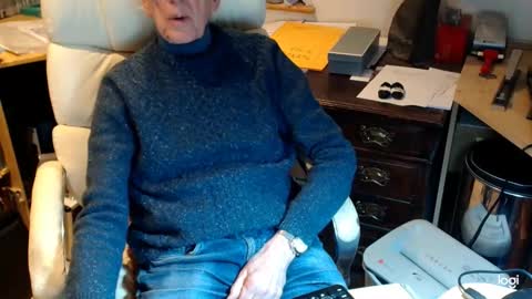 Snapshot of rolydawe chatting on March 26, 6:46 pm rolydawe online show from March 26, 6:46 pm