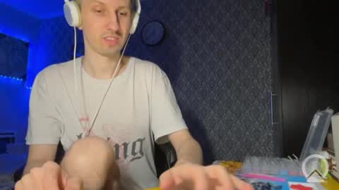 roma305991 online show from March 18, 7:39 pm