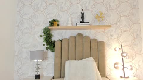 Snapshot of roma_love_ chatting on January 11, 11:34 am   online show from January 11, 11:34 am