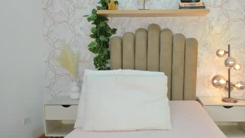 Snapshot of roma_love_ chatting on October 29, 11:56 am   online show from October 29, 11:56 am