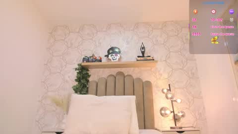 Snapshot of roma_love_ chatting on October 31, 12:17 pm   online show from October 31, 12:17 pm