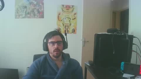 Snapshot of romainb72 chatting on February 3, 12:03 pm romainb72 online show from February 3, 12:03 pm