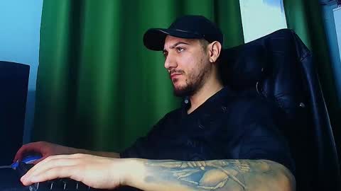 Snapshot of romaniamaster1 chatting on February 17, 10:01 am romaniamaster1 online show from February 17, 10:01 am