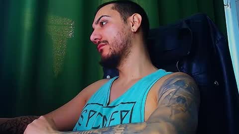 Snapshot of romaniamaster1 chatting on February 25, 7:07 am romaniamaster1 online show from February 25, 7:07 am