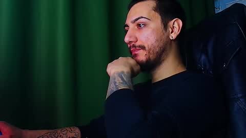 Snapshot of romaniamaster1 chatting on March 2, 7:15 am romaniamaster1 online show from March 2, 7:15 am