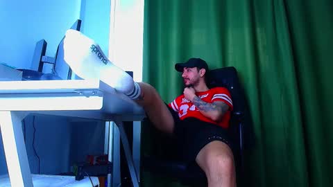 Snapshot of romaniamaster1 chatting on March 5, 7:04 am romaniamaster1 online show from March 5, 7:04 am