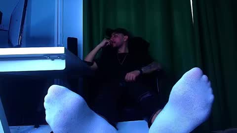 Snapshot of romaniamaster1 chatting on March 11, 7:03 am romaniamaster1 online show from March 11, 7:03 am