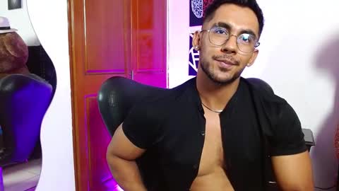 Roman online show from March 8, 9:08 pm