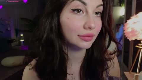 romanticsonya online show from April 7, 9:59 pm