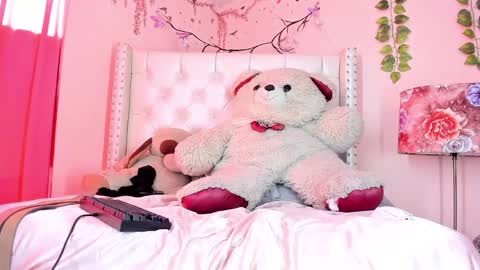 ROMEO online show from April 2, 8:28 pm