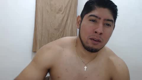 Snapshot of romeo_myroom chatting on December 1, 4:51 pm Romeos Room online show from December 1, 4:51 pm