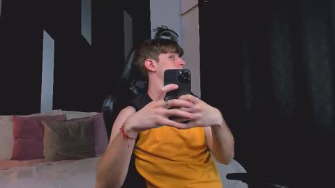 Snapshot of romeo_ricci1 chatting on March 10, 1:16 pm Romeo Ricci online show from March 10, 1:16 pm