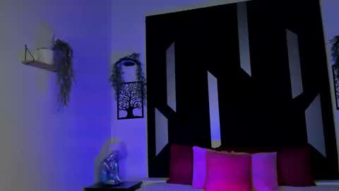 Snapshot of romeo_ricci1 chatting on March 19, 12:36 am Romeo Ricci online show from March 19, 12:36 am