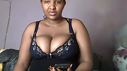 Snapshot of romina_26 chatting on June 27, 9:03 am Romina 26 online show from June 27, 9:03 am