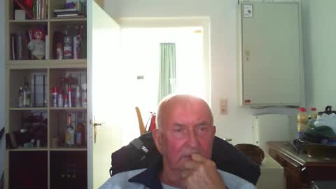 Snapshot of ron70zig chatting on September 20, 9:32 am ron70zig online show from September 20, 9:32 am