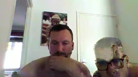 Snapshot of ron855409 chatting on October 2, 1:07 pm ron855409 online show from October 2, 1:07 pm