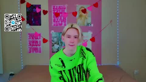 Snapshot of ron_vilss chatting on February 20, 6:10 am Ron online show from February 20, 6:10 am