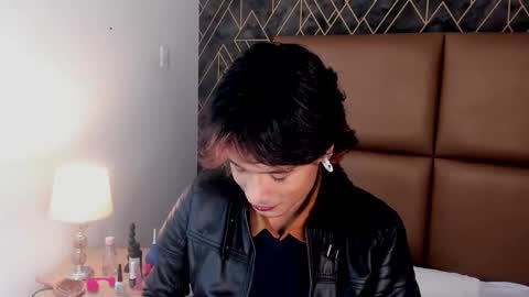 Snapshot of ronaldthompson_ chatting on October 27, 8:02 pm RONALD  online show from October 27, 8:02 pm