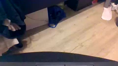 ronni_ga online show from May 16, 12:40 am