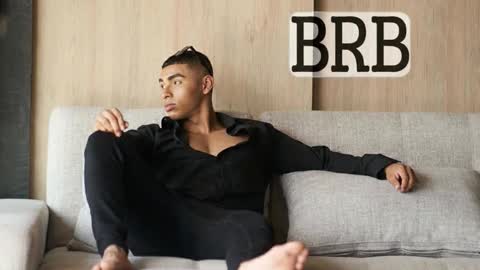 Snapshot of ronnie_canford chatting on February 18, 10:50 pm RonnieCanford online show from February 18, 10:50 pm