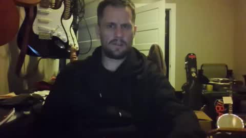 Snapshot of ronniejohnston13 chatting on March 22, 7:56 am ronniejohnston13 online show from March 22, 7:56 am