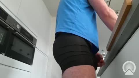ronny8_5 online show from February 25, 8:25 am