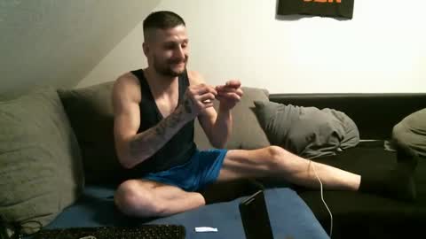 Snapshot of ronnypotti34 chatting on March 1, 2:15 am Ronny Potthoff online show from March 1, 2:15 am