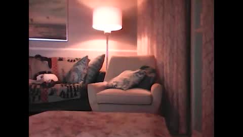 ronvlv online show from October 7, 3:04 am