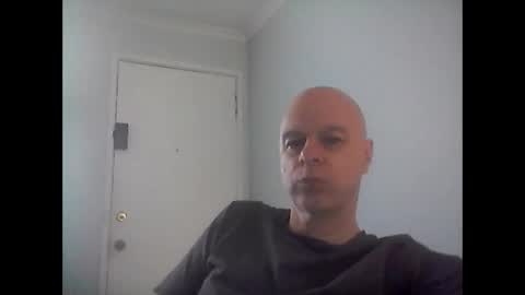 Snapshot of rooboy55 chatting on April 4, 5:38 am rooboy55 online show from April 4, 5:38 am