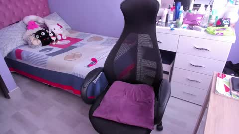 Twelve 3 Inst Twelve 312002 Twitter Room312 2002 online show from February 15, 4:45 pm