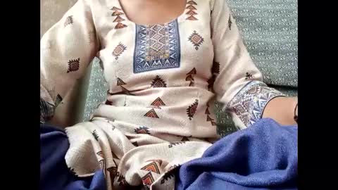 Snapshot of roop_sexy642 chatting on March 20, 6:51 am roop_sexy642 online show from March 20, 6:51 am