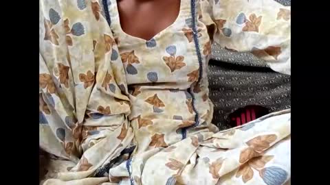 Snapshot of roop_sexy642 chatting on March 22, 7:45 am roop_sexy642 online show from March 22, 7:45 am