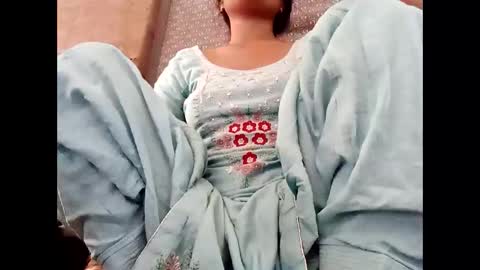 Snapshot of roop_sexy642 chatting on March 30, 8:59 am roop_sexy642 online show from March 30, 8:59 am