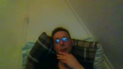 Snapshot of rororober chatting on March 5, 12:17 am rororober online show from March 5, 12:17 am