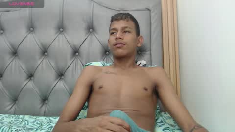 Snapshot of rory_castro chatting on November 29, 7:39 pm RORY CASTRO online show from November 29, 7:39 pm