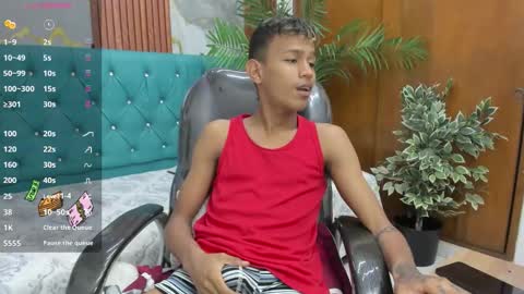 Snapshot of rory_castro chatting on January 7, 10:45 pm RORY CASTRO online show from January 7, 10:45 pm