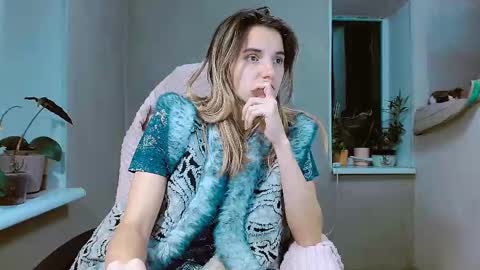 rosa843850 online show from October 19, 3:56 pm