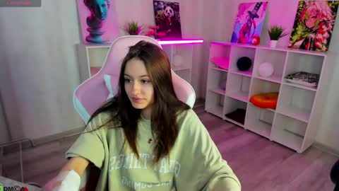 Viola online show from May 12, 8:44 am