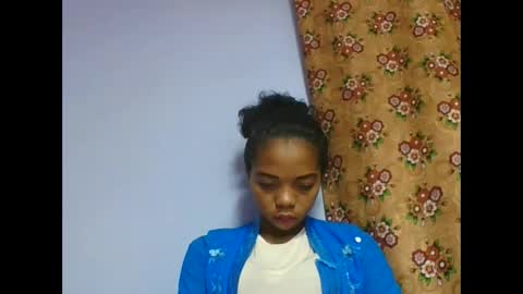 rosah225127 online show from May 1, 5:12 am