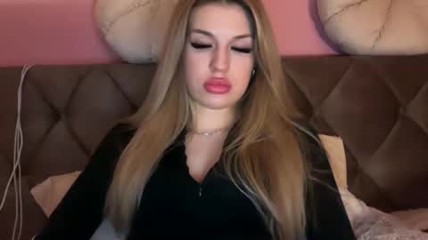 Rosalina online show from March 12, 7:31 pm