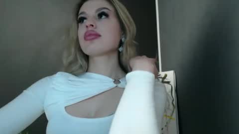 Rosalina online show from April 1, 2:14 pm