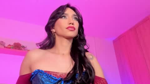 Rose Saenz online show from November 19, 8:31 pm