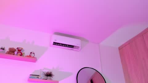 Rose Saenz online show from April 7, 8:09 pm