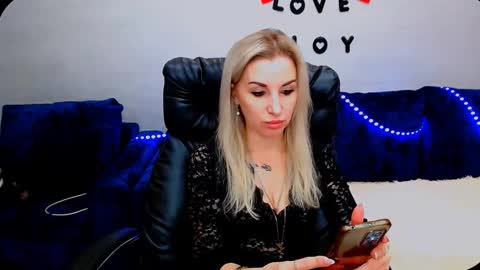 rose  shine online show from October 18, 10:27 am