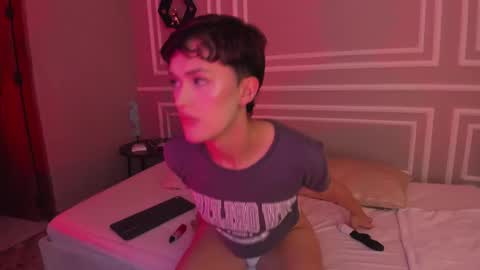 Snapshot of rose_blosson chatting on March 2, 12:42 am Rose online show from March 2, 12:42 am