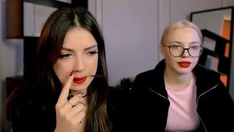 Snapshot of rose_style chatting on October 17, 8:39 am rose online show from October 17, 8:39 am