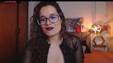 Snapshot of rose_thompson1 chatting on September 29, 2:00 pm Rose online show from September 29, 2:00 pm