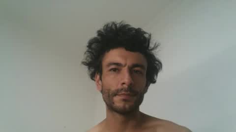 Snapshot of roseandjamesworld chatting on March 31, 8:20 pm roseandjamesworld online show from March 31, 8:20 pm