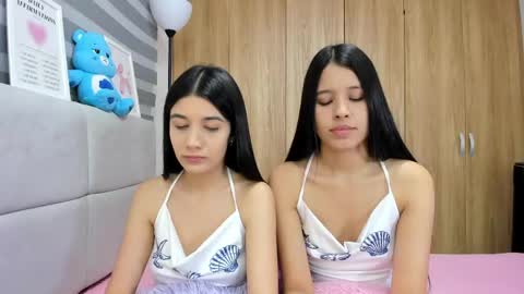 Rose y Miah online show from May 6, 3:13 am