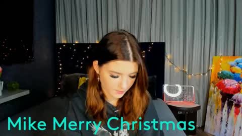 Snapshot of roseblanche2k chatting on December 25, 11:10 pm Florin online show from December 25, 11:10 pm